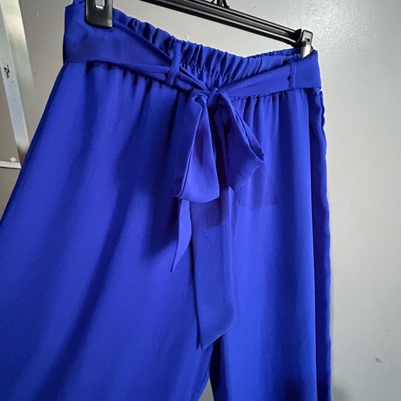 Beautiful long flowy pants - Picture 4 of 4